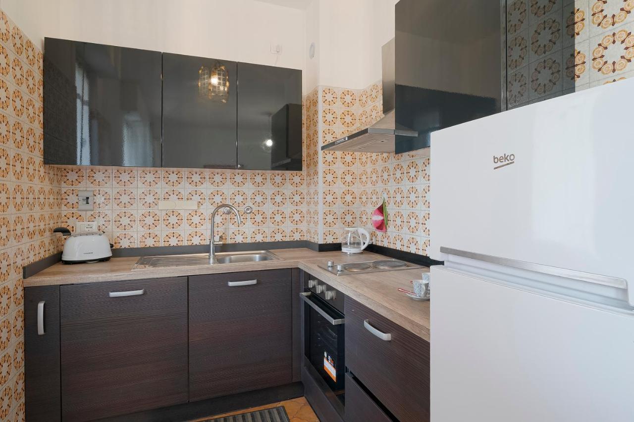 Near The Sea - Wifi And Parking Appartement Ventimiglia Buitenkant foto